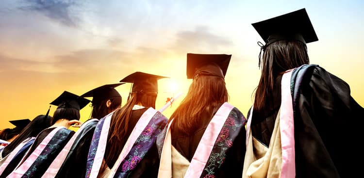 10 People Who Found Perfect Post-Grad Gigs