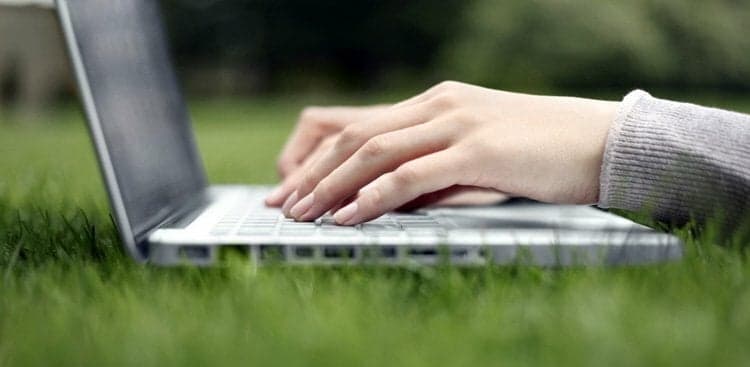 10 Inspiring Environmental Experts to Follow on Twitter