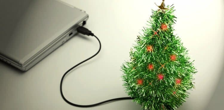 4 Productive Things to Do When You're Stuck at the Office Over the Holidays