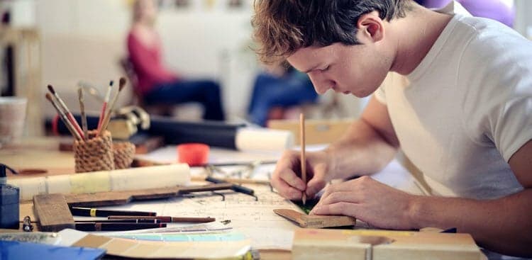 5 Digital Tools That Will Make Your Resume Infinitely More Beautiful