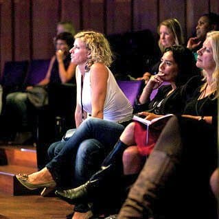 5 Ways to Survive Attending a Conference Alone