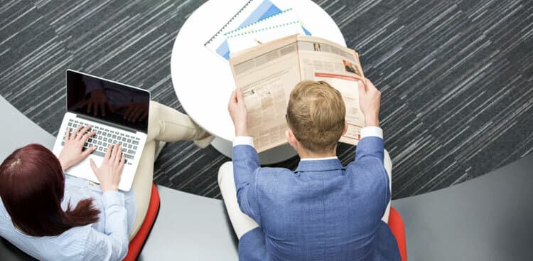 4 Ways to Be a More Informed Professional (Even if You Don't Have Time)