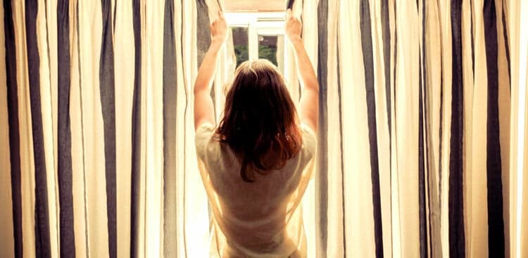What Successful People Do Within the First 10 Minutes of the Workday