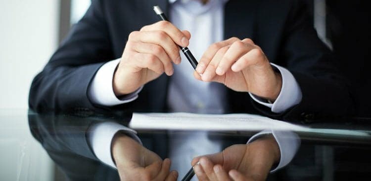4 Must-Do Resume Tips for Senior-Level Jobs