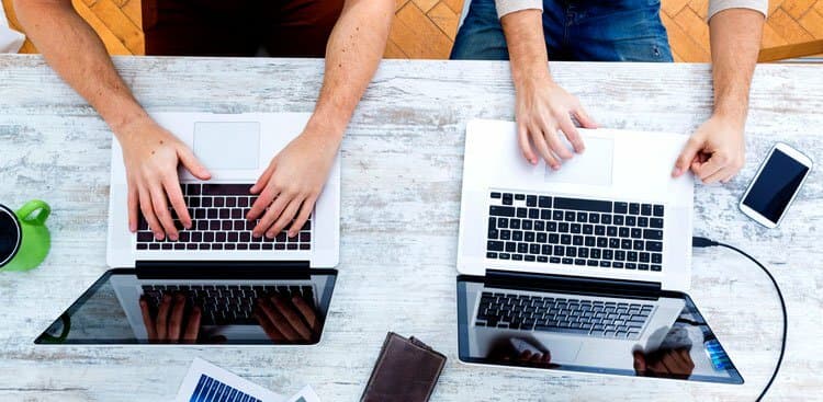 4 Major Benefits (and 4 Major Downsides) of Working for a Startup