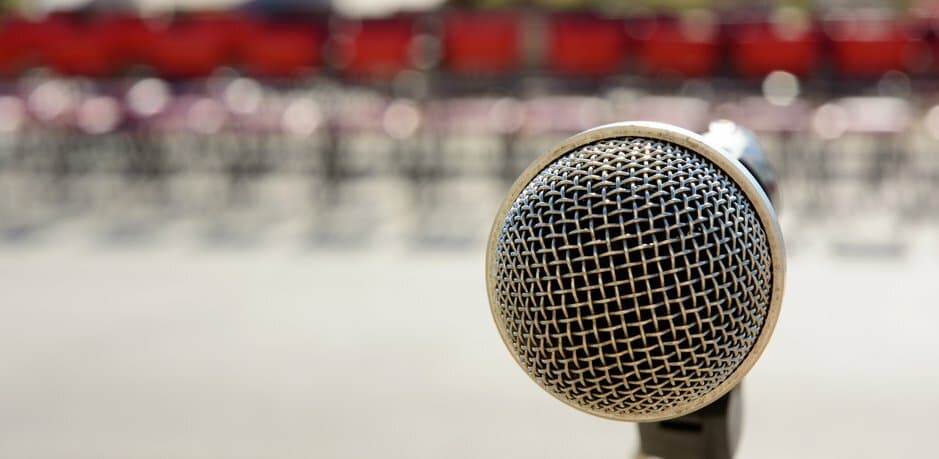 3 Simple Ways to Connect With Your Audience When You're Giving a Speech
