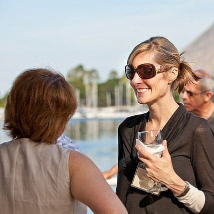Non-Awkward Ways to Start and End Networking Conversations