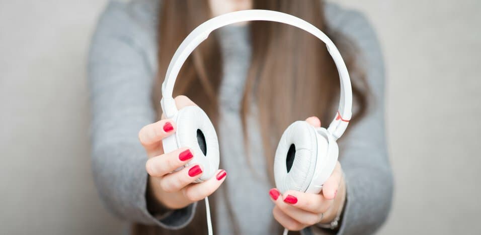 5 Podcasts That'll Make You a Better Leader—Just by Listening