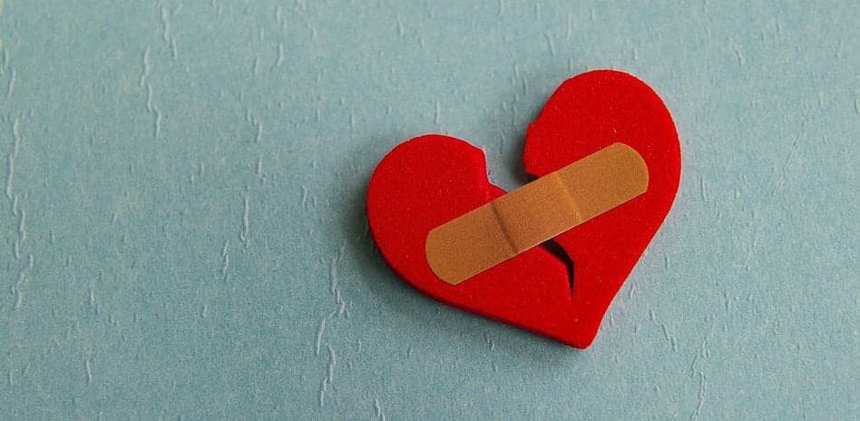 5 Ways to Survive an Office Breakup With Your Dignity Intact