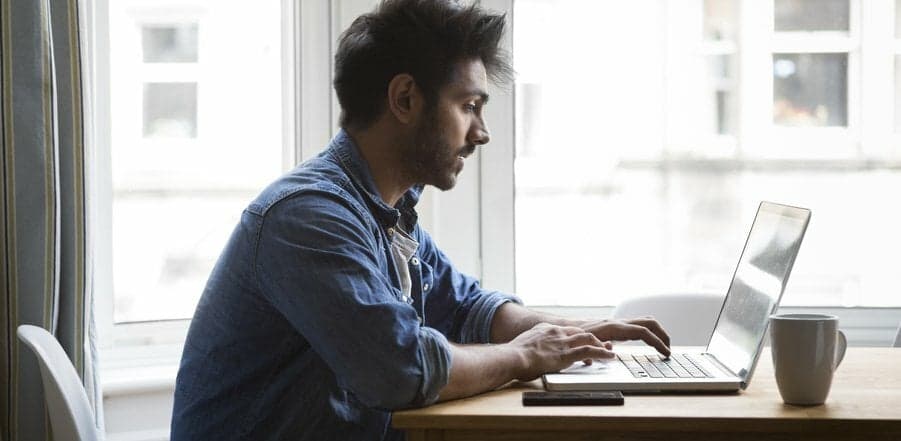 How to Pick Resume Keywords That'll Get Your Job Application Past the ATS