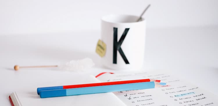 16 Career-Boosting Lists to Make in 2016