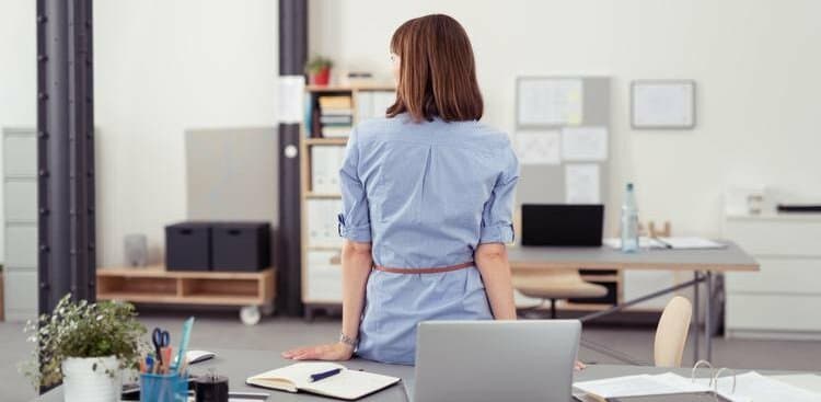 5 Bad Habits That Are Holding You Back in the Office—and How to Put an End to Them