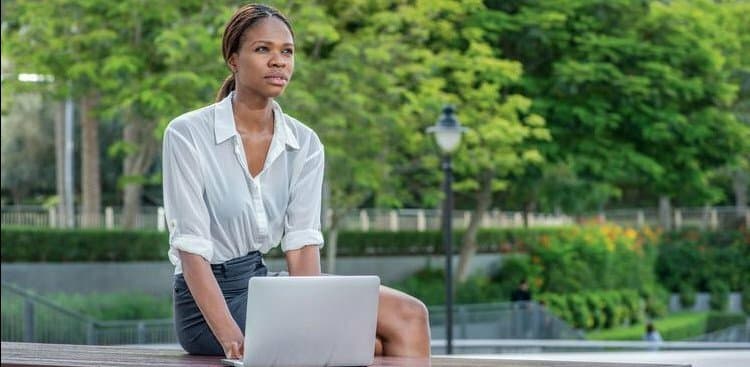 5 Benefits You Give Up When You Don’t Ask for a Raise (That Have Nothing to Do With Money)