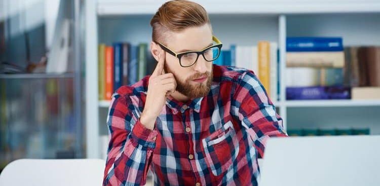 3 Ways to Deal With a Lying Co-worker (That Don't Involve Losing It)