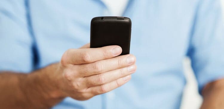 Your Non-Awkward Guide to Asking for Help From Someone Who Probably Doesn't Remember You