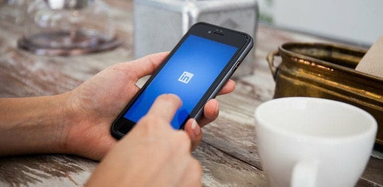 Hey Job Seekers—You Know How to Use LinkedIn Resumes and LinkedIn Premium, Right?