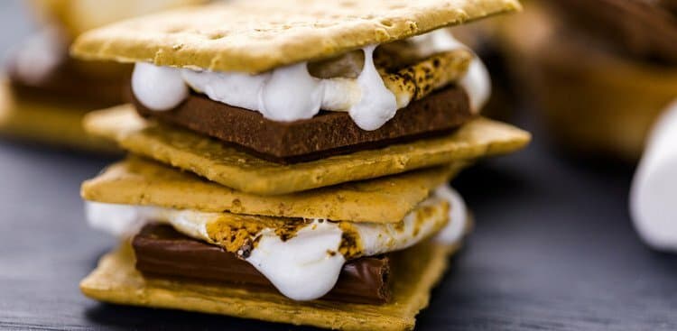 33 DIY Office Snacks That'll Make You Forget the Vending Machine Exists
