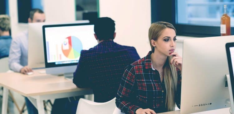 I Started as a Paralegal, Now I'm a Front End Engineer—Here's How I Did It