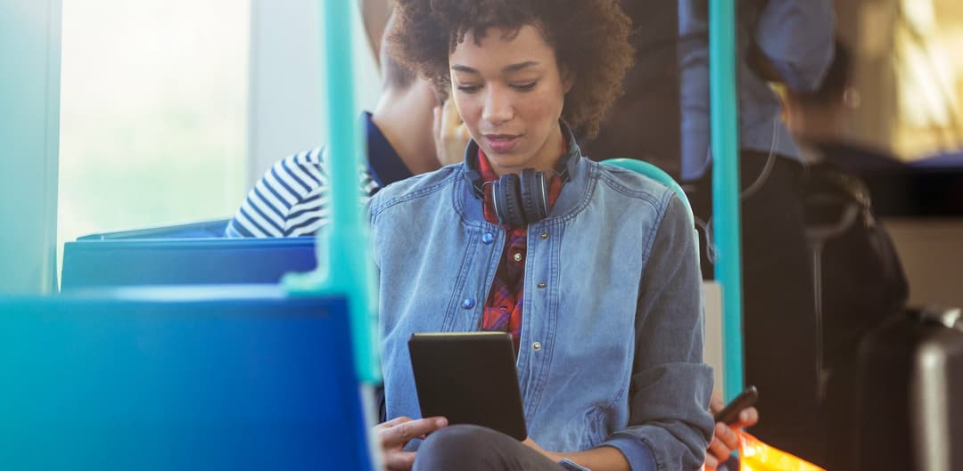21 Books That'll Get You Ahead at Work, According to Top Career Coaches