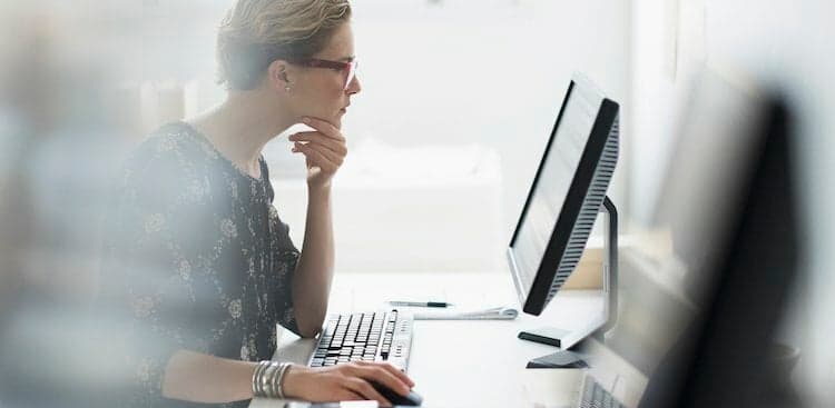 3 Tips to Avoid All Those Buzzwords That Are Ruining Your LinkedIn Profile