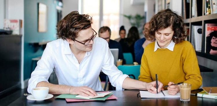 This Is the Best Thing You Can Do for Yourself When You're Feeling All Alone in Your Career