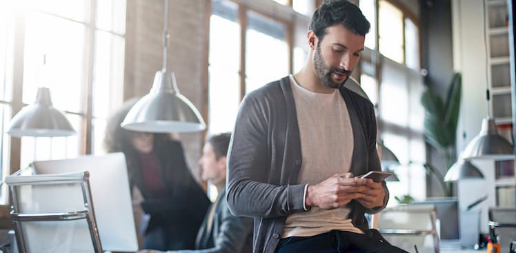 The Secret to Keeping Your Network Warm in Just 15 Minutes a Week