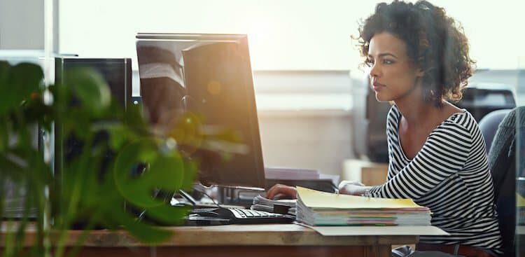 3 Flashing Red Signs You're in Need of Some "Me" Time