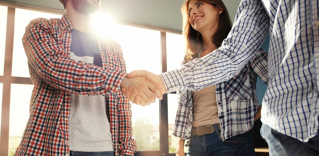 7 Realistic Ways to Turn Professional Connections Into Real Relationships