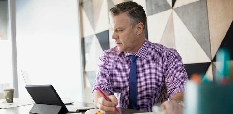10 Essential Articles to Read if You Want Your Resume to Open Doors