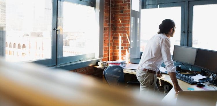 4 Things to Try if You're Bored at Work But Not Ready to Quit Yet