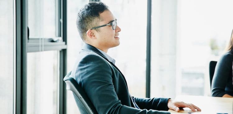 5 Interview Moves That'll Go Over Better Than Trying to Sell Yourself