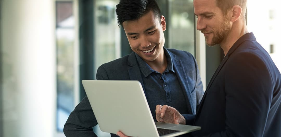 How Smart Managers Win Over New Teams (Without Bringing in Free Food)