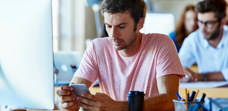 4 Habits You Need to Ditch if You Plan on Being Productive Today