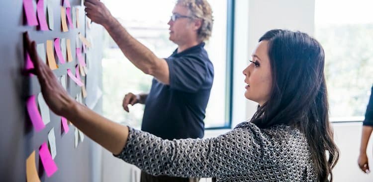 How to Manage Your Team Through Change or Crisis