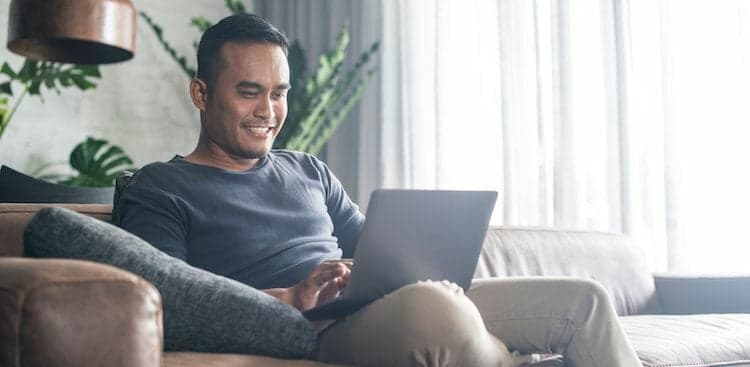 Ask a Credible Career Coach: Should I Re-attach My Resume When Following Up on a Job?