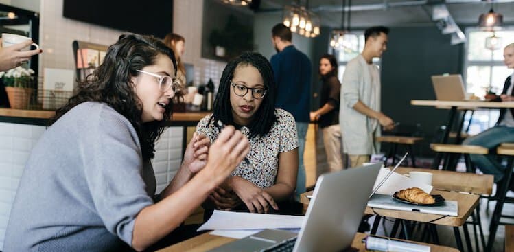 Build an Online Community From the Ground Up With These 3 Tips