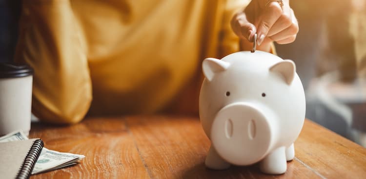 8 Ways to Keep Your Money Saving Goals in 2020