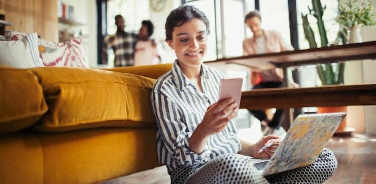 Yes, There Is a Difference Between a Social Media and Community Manager