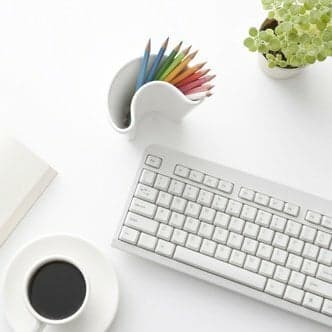 Feeling Uninspired? 3 Ways to Create an Office (or Cube) You Want to Work In