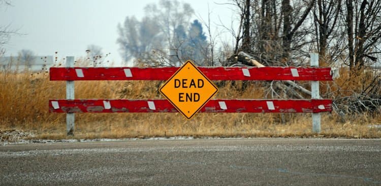 3 Signs You're in a Dead-End Job