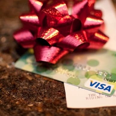 Getting Tip-sy: Your Guide to Holiday Tipping