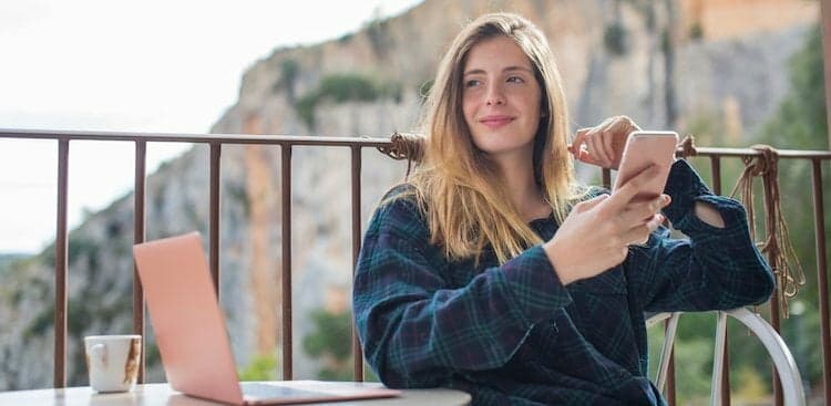 How to Convince Your Boss to Let You Work Remotely (Worksheet Included!)