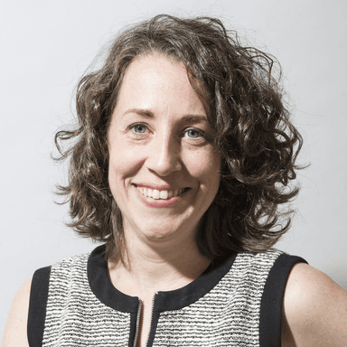 Jennifer Rainey Marquez headshot