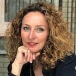 Photo of Lisa Unwin
