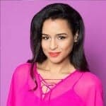 Sarah Cooper headshot