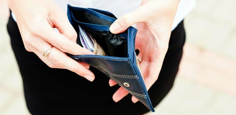 How We Lived on One Salary When My Boyfriend Got Laid Off