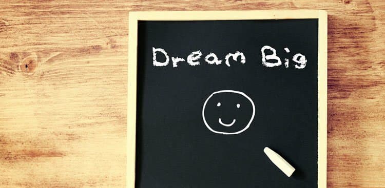 How to Find the Guts to Go for Your Career Dreams