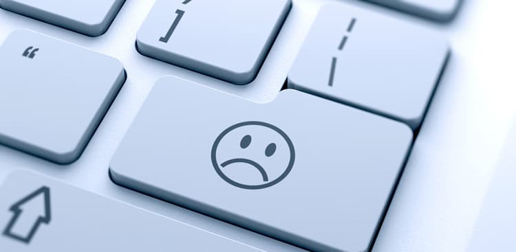 6 Ways You're Making Yourself Miserable at the Office