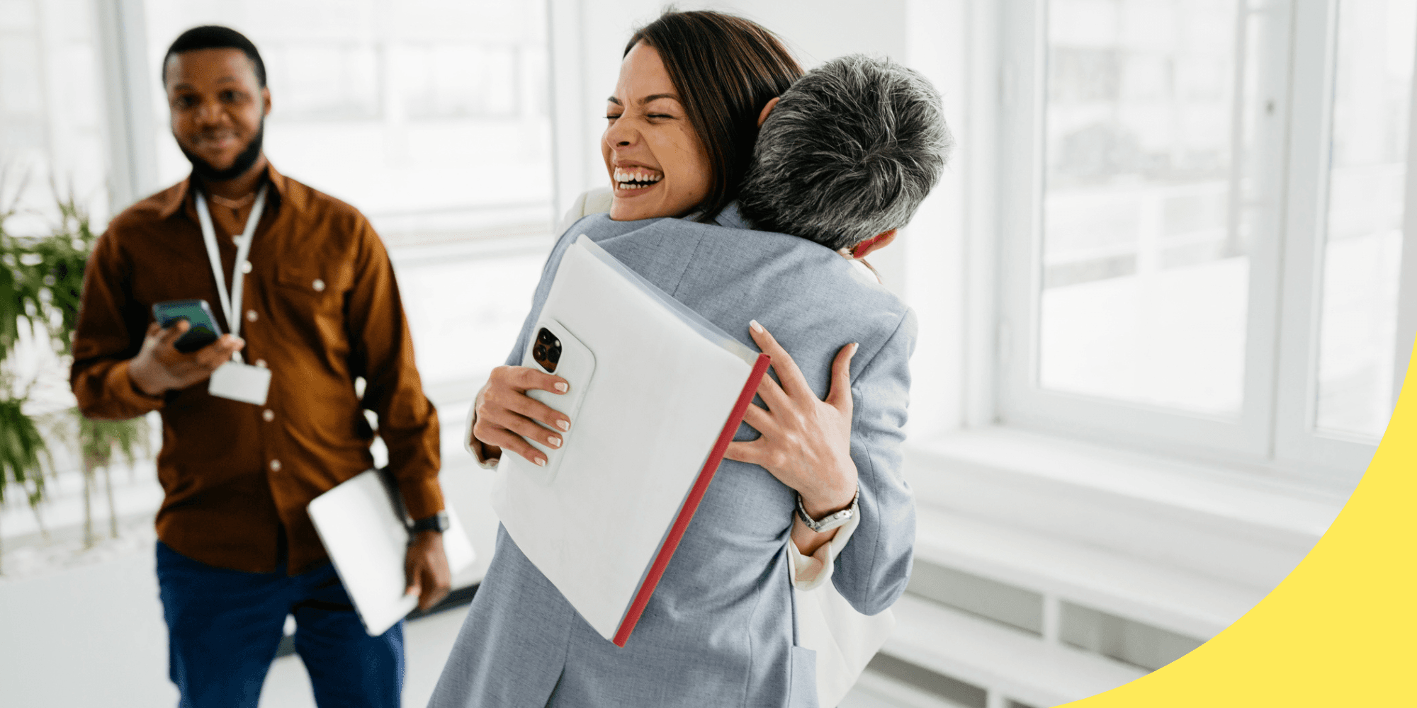 15+ Wedding Wishes for Coworkers That Go Beyond “Congrats on Your Wedding!”