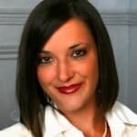 Hilary Corna headshot